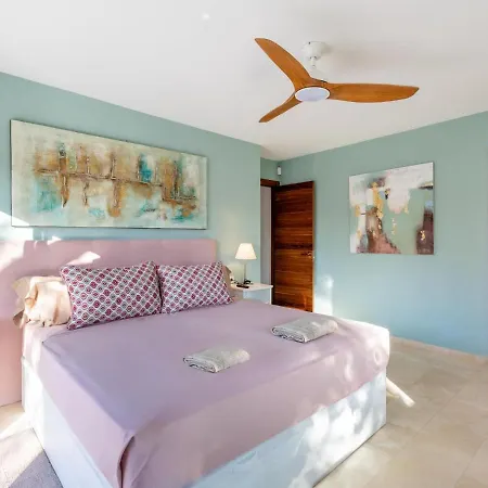 Elegant Paola Private Heated Pool Costa Adeje (Tenerife)