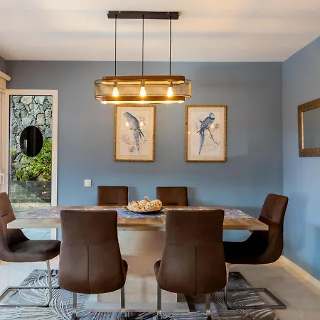 度假居 Elegant Paola Private Heated Pool *