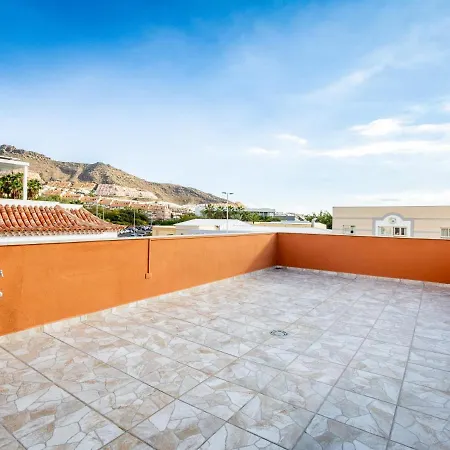 Elegant Paola Private Heated Pool 度假居 *