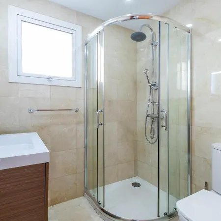 度假居 Elegant Paola Private Heated Pool